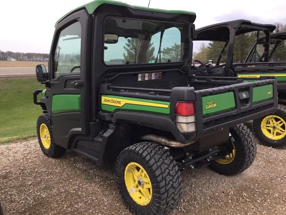 Image of John Deere XUV 835R equipment image 4