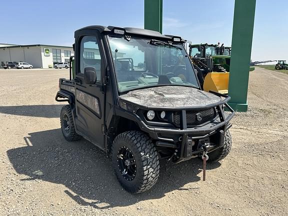 Image of John Deere XUV 835R Primary image