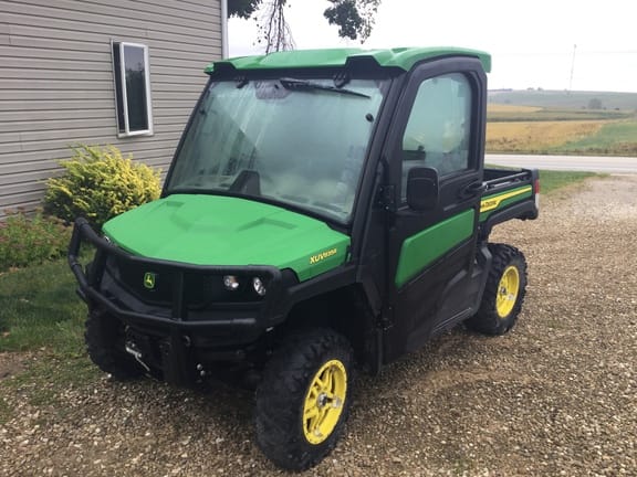 2023 John Deere XUV 835R Equipment Image0