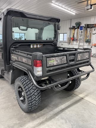 Image of John Deere XUV 835R equipment image 3