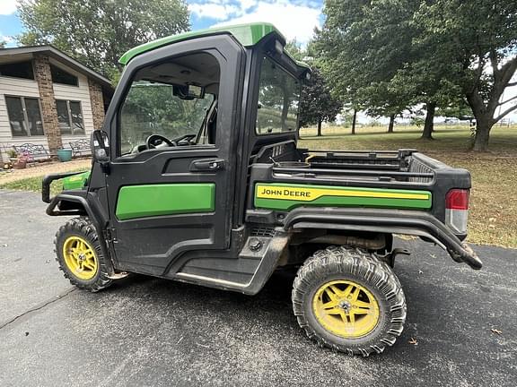 Image of John Deere XUV 835R equipment image 4