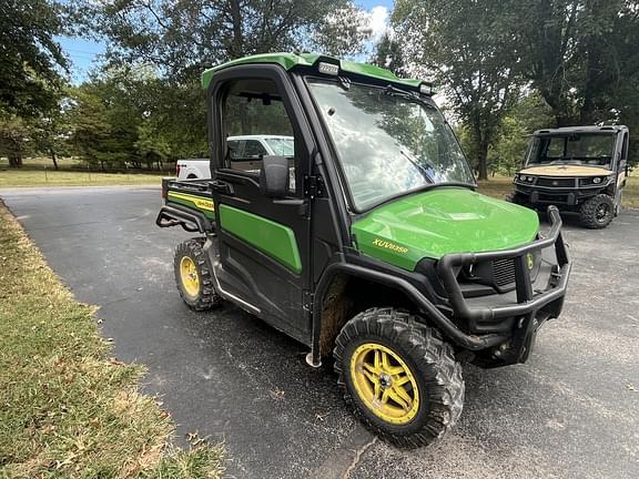 Image of John Deere XUV 835R equipment image 2