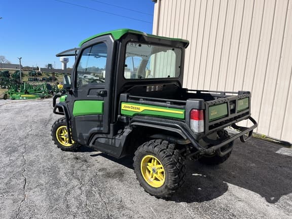 Image of John Deere XUV 835R equipment image 3