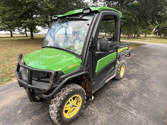 Image of John Deere XUV 835R Primary image