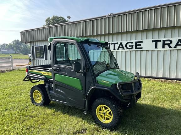 Image of John Deere XUV 835R equipment image 1