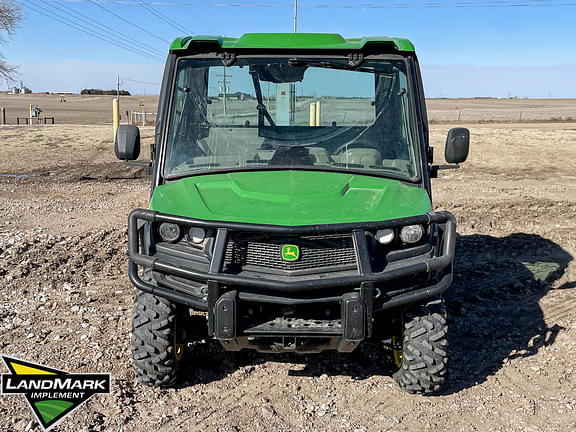 Image of John Deere XUV 835R equipment image 1