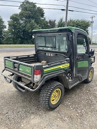 Image of John Deere XUV 835R equipment image 2