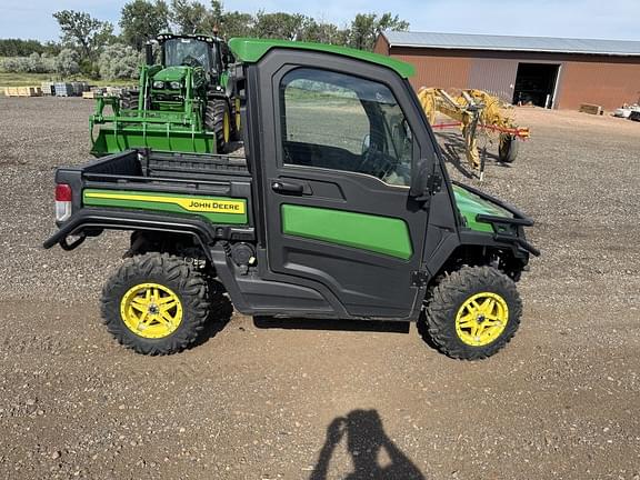 Image of John Deere XUV 835R equipment image 1