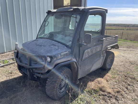 Image of John Deere XUV 835R Primary image