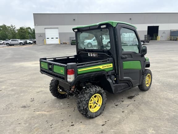 Image of John Deere XUV 835R equipment image 4