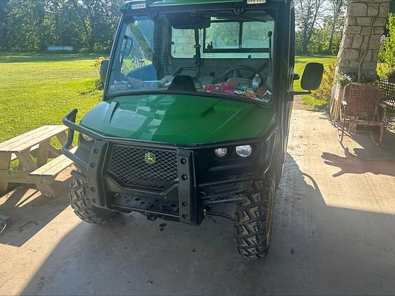 Image of John Deere XUV 835R equipment image 2