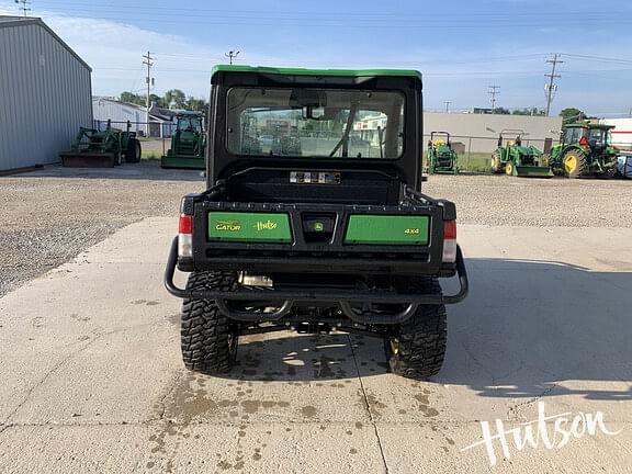 Image of John Deere XUV 835R equipment image 4