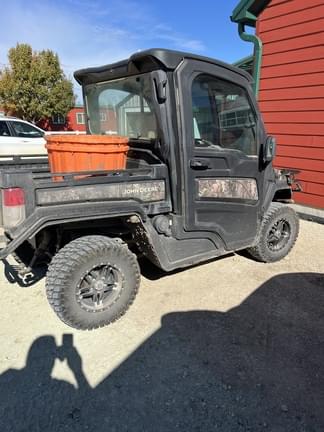 Image of John Deere XUV 835R equipment image 3