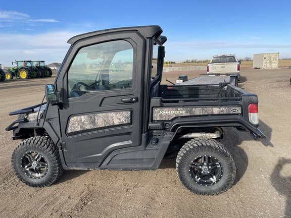 Image of John Deere XUV 835R Primary image