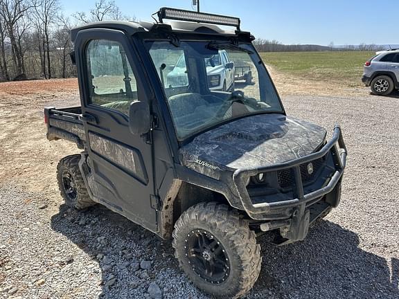 Image of John Deere XUV 835R equipment image 1