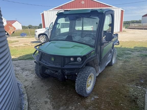 Image of John Deere XUV 835R Primary image