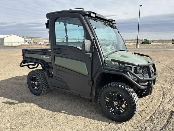 Image of John Deere XUV 835R Primary image
