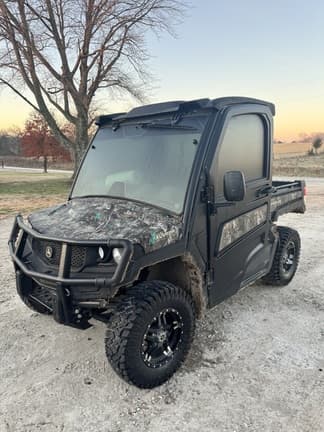 Image of John Deere XUV 835R Primary image