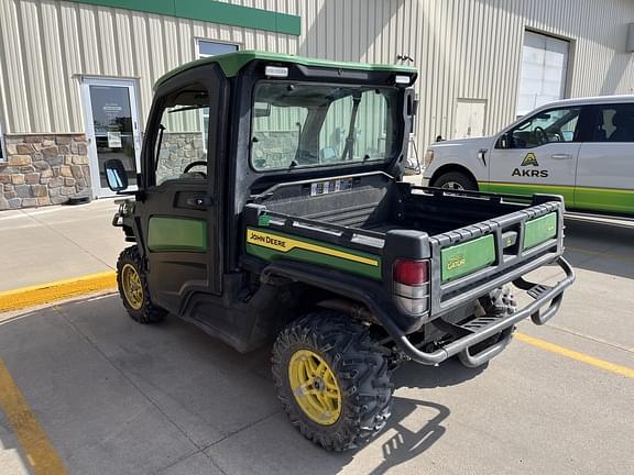 Image of John Deere XUV 835R equipment image 3