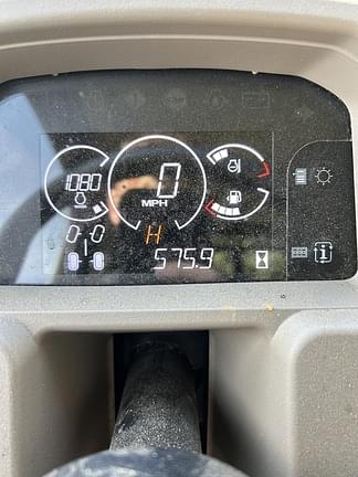 Image of John Deere XUV 835R equipment image 4
