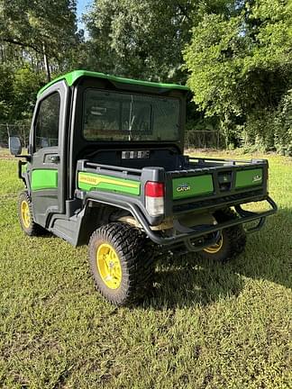 Image of John Deere XUV 835R equipment image 1