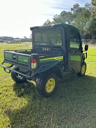 Image of John Deere XUV 835R equipment image 2