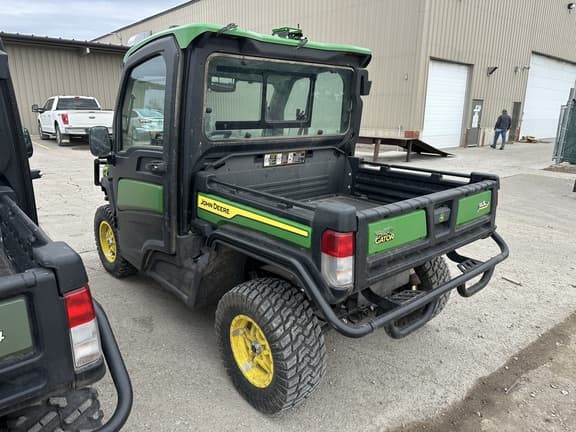Image of John Deere XUV 835R equipment image 3
