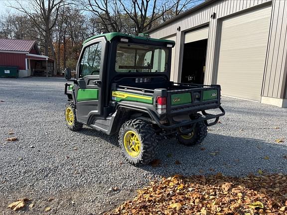 Image of John Deere XUV 835R equipment image 3