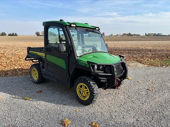 Image of John Deere XUV 835R equipment image 2