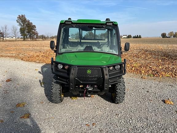 Image of John Deere XUV 835R equipment image 1