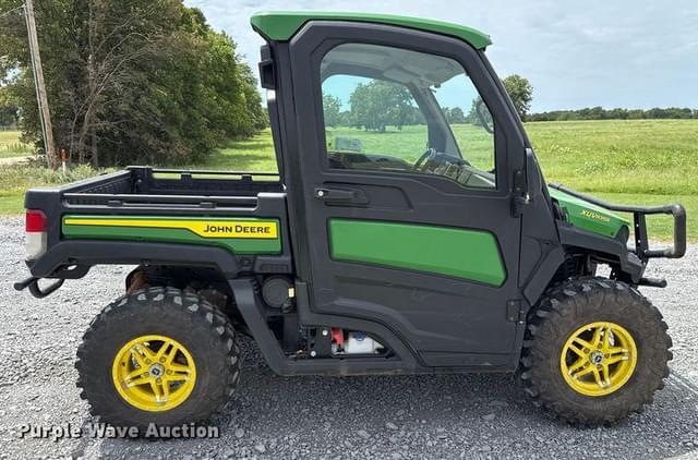 Image of John Deere XUV 835R equipment image 3
