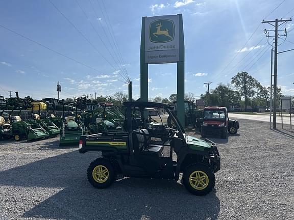 Image of John Deere XUV 865M equipment image 1
