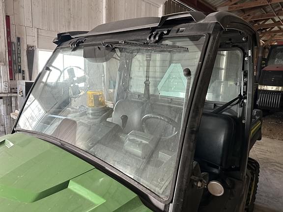 Image of John Deere XUV 865M equipment image 3