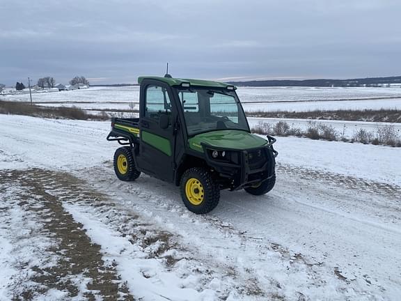 Image of John Deere XUV 865R equipment image 2