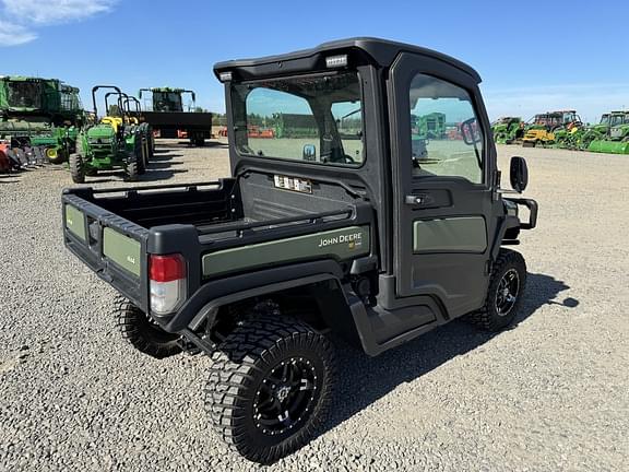 Image of John Deere XUV 865R equipment image 3