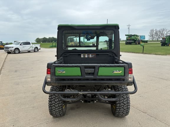 Image of John Deere XUV 865R equipment image 3