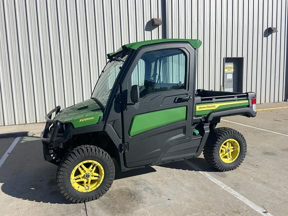 Image of John Deere XUV 865R equipment image 1