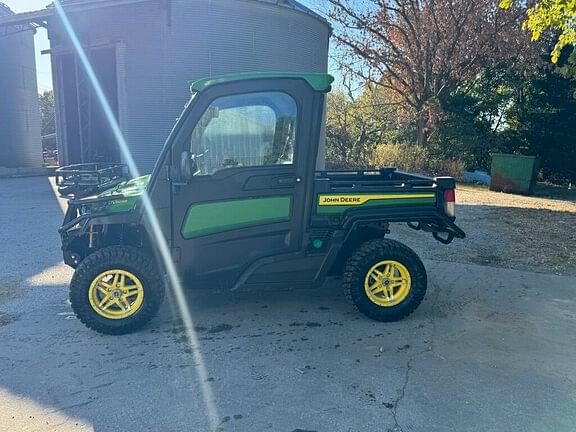 Image of John Deere XUV 865R equipment image 1