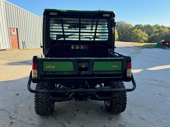 Image of John Deere XUV 865R equipment image 2