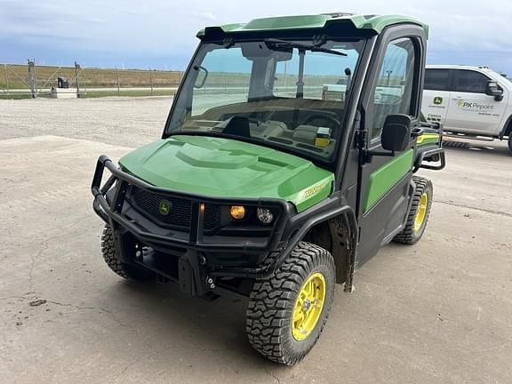 Image of John Deere XUV 865R equipment image 1