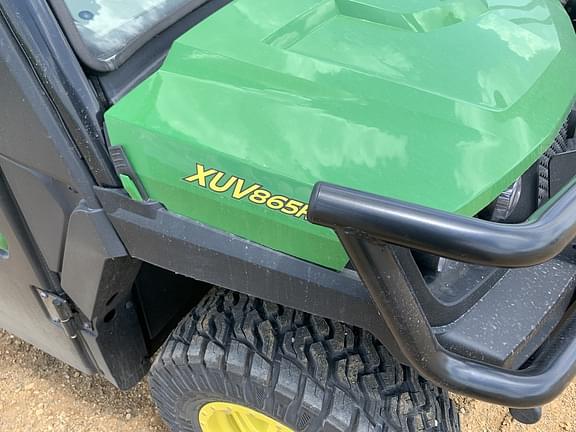 Image of John Deere XUV 865R equipment image 4