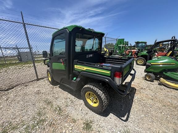 Image of John Deere XUV 865R equipment image 1