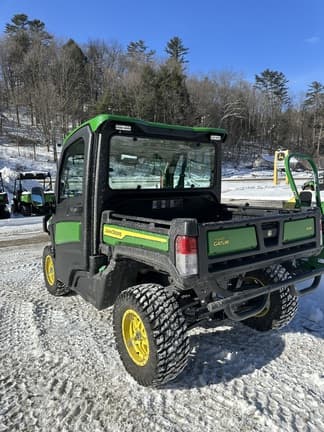 Image of John Deere XUV 865R equipment image 3