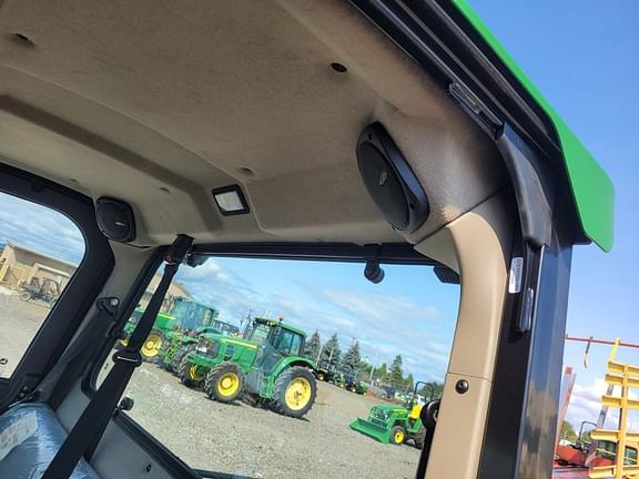 Image of John Deere XUV 865R equipment image 2