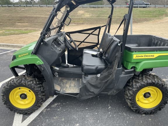 Image of John Deere XUV 560E equipment image 2