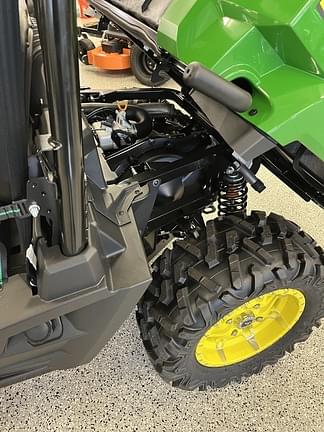 Image of John Deere XUV 590M equipment image 4