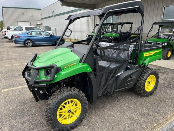 Image of John Deere XUV 590M equipment image 2