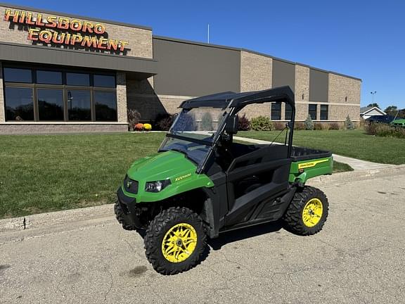 Image of John Deere XUV 590 equipment image 1