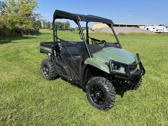 Main image John Deere XUV 590M