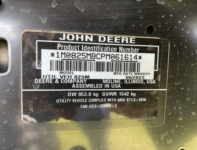 Image of John Deere XUV 825M S4 equipment image 2